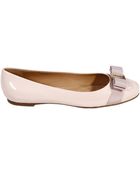 Ferragamo Vara Ballerina Vernice Con Fiocco - Lyst