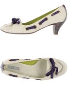Vic Matie' Pump - Lyst