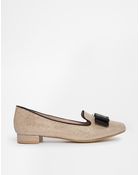 Carvela Kurt Geiger Lacey Gold Bow Detail Flat Shoes - Lyst