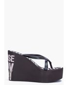 Juicy Couture Georgia Flip-flops - Lyst