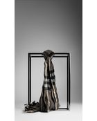Burberry Giant Check Crinkled Scarf - Lyst