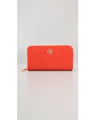 Tory Burch Robinson Zip Continental Wallet - Lyst