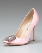 Manolo Blahnik Hangisi Satin Pump, Light Pink - Lyst