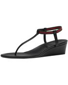 Gucci Areia Thong Wedge Sandal - Lyst