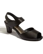Trotters Camila Sandal - Lyst