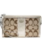 Coach Legacy Signature Zippy Wallet - Lyst