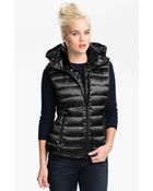 Bernardo Hooded Iridescent Down Vest - Lyst