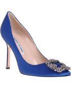 Manolo Blahnik Hangisi Pumps - Lyst