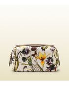 Gucci Infinity Flora Print Canvas Cosmetic Case - Lyst