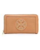 Tory Burch Amanda Zip Continental Wallet - Lyst
