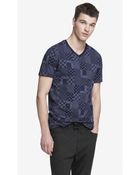 Express Bandana Print V-Neck Tee - Lyst