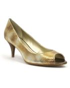 Tahari Marie Metallic Leather Pumps - Lyst