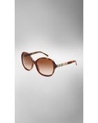 Burberry Check Detail Round Frame Sunglasses - Lyst