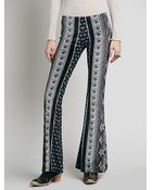 Novella Royale Womens Janis Velvet Flare - Lyst
