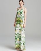 Alice + Olivia Maxi Dress Dove Tropical Print - Lyst