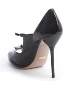 Gucci Black Leather Knot Strap Peep Toe Pumps - Lyst
