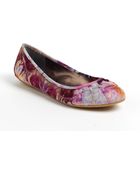 Nine West Blustery Floral Print Flats - Lyst