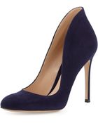 Gianvito Rossi Round-Toe Suede Flare Pump - Lyst