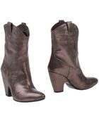 Julie Dee Ankle Boots - Lyst