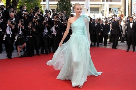 Festival del Cinema di Cannes 2012: pizzo, ricami e tulle sul red carpet della prima serata