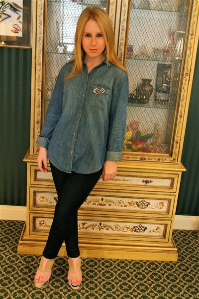 Sydney Brooches To The Classics
