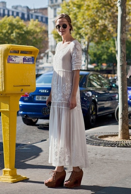 Get this bohemian summer look: Yumi Lace Dress, Lace Inset Shift...