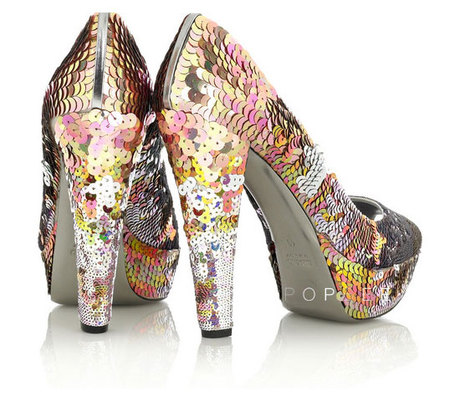 Men and Women Shoes Hot Offers