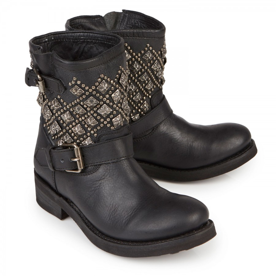 biker boots grey