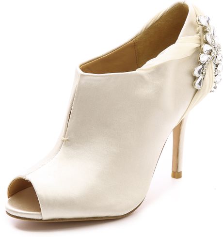 badgley mischka isadora open toe bootie