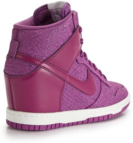 light purple nike trainers