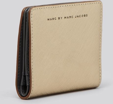 marc jacobs fold wallet