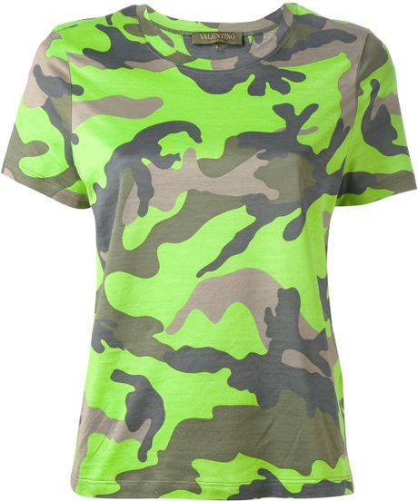 valentino-green-camouflage-t-shirt-product-1-16114977-0-797971249-normal_large_flex.jpeg