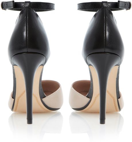 flat court shoes with strap