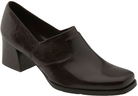 franco sarto dolce pump