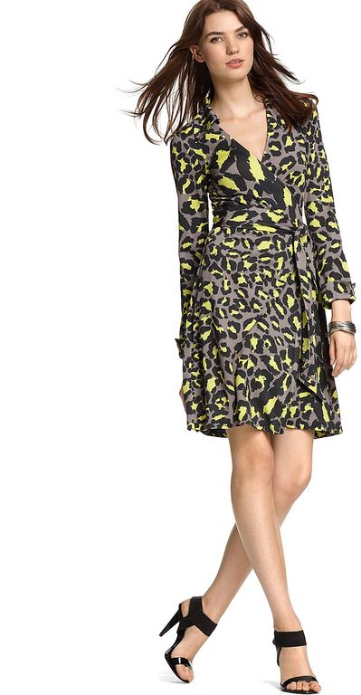 “Diane Von Furstenberg es la famosa diseñadora de moda que creó el wrap dress.”