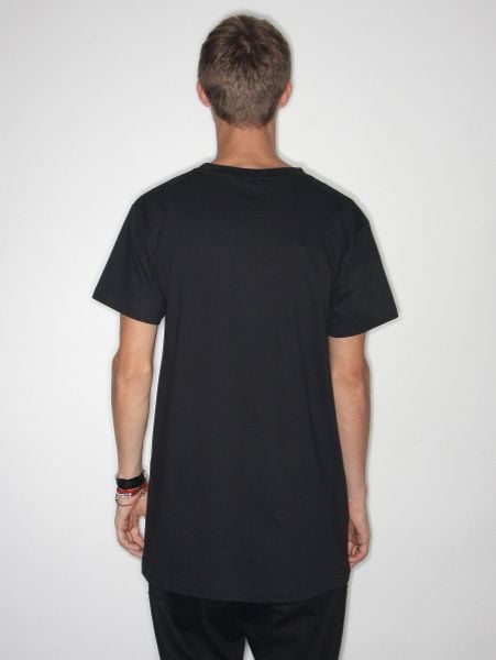 where can i buy a plain black t shirt