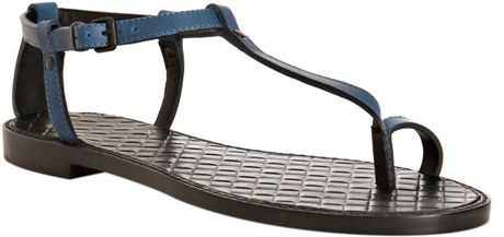 Bottega Veneta Dark Sky Blue Leather Thong Flat Sandals in Blue (sky) - Lyst