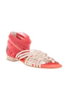 Fendi Flat Trappy Sandal - Lyst