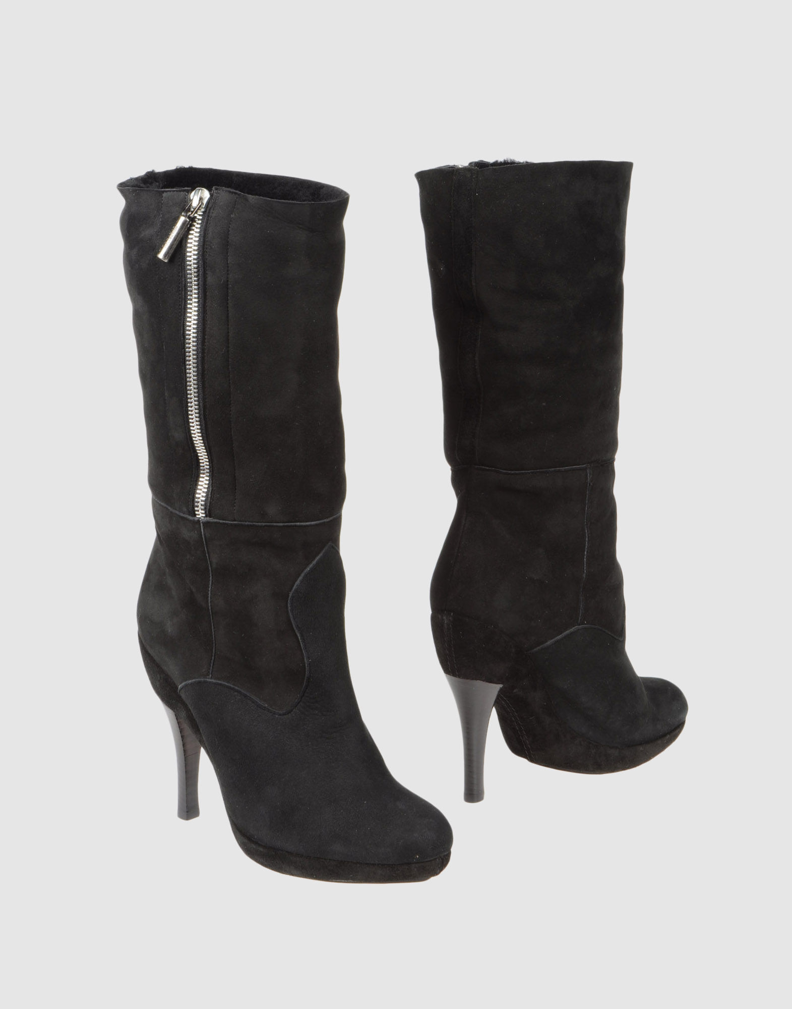 karan chelsea boot