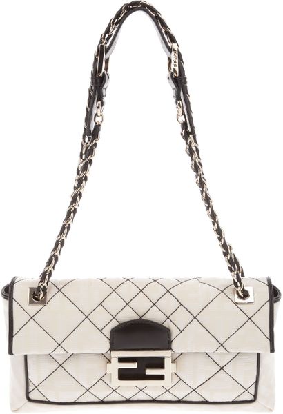 Fendi Baguette Bag in Beige (cream) - Lyst