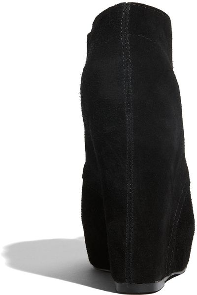 steve madden wedge black suede