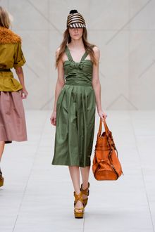 Burberry Prorsum Spring 2012 Runway Look 33 - Lyst
