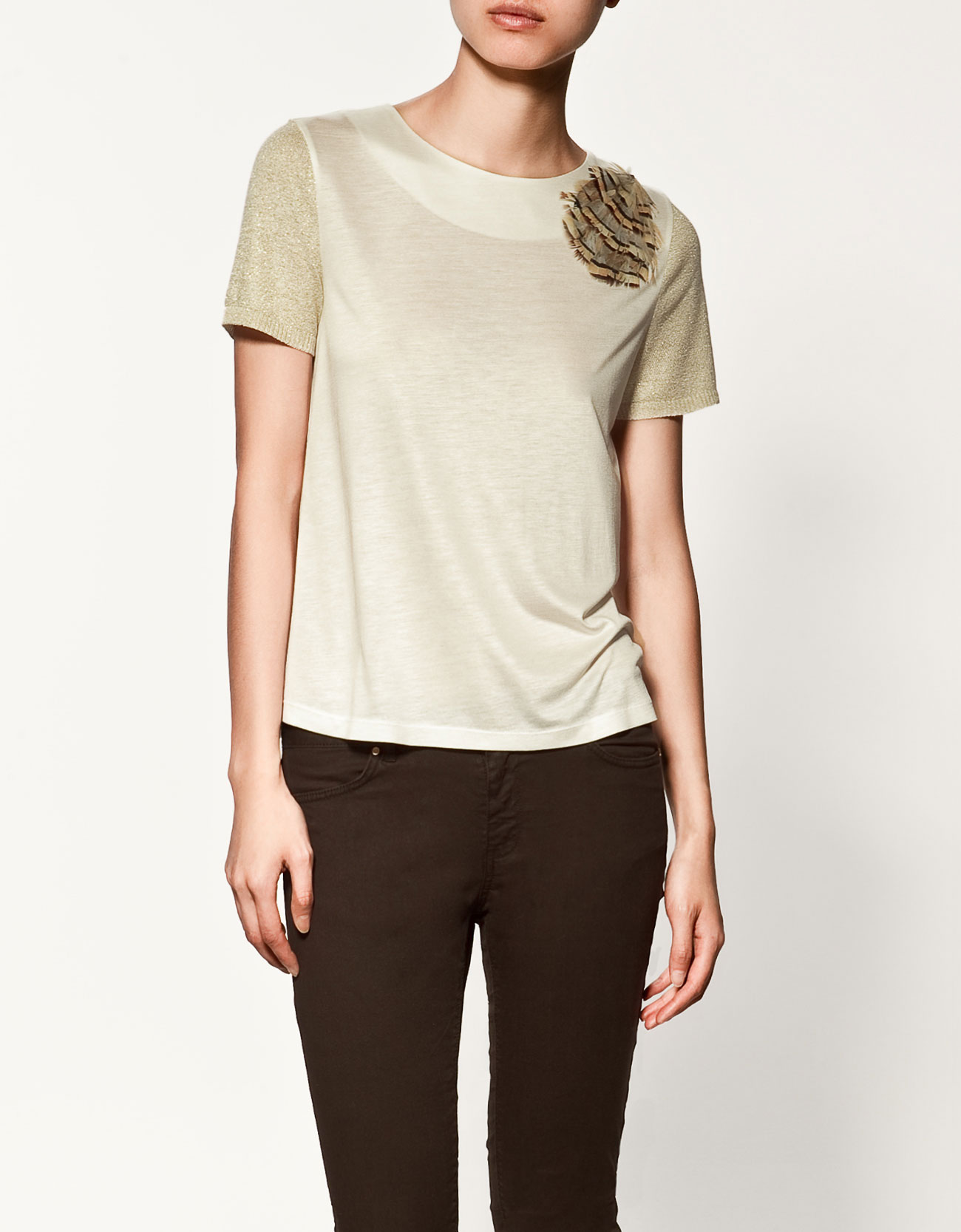 Zara Feather AppliquÃ© T-shirt in Beige (white) | Lyst