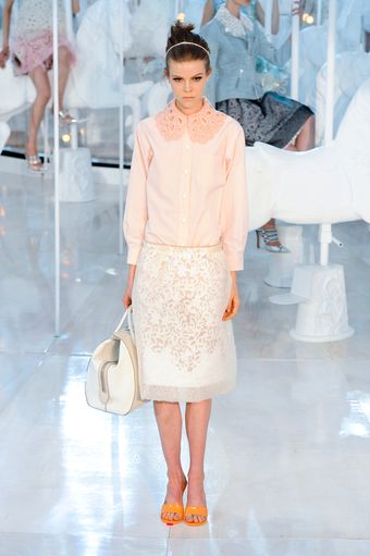 Louis Vuitton Spring 2012 Pink Long Sleeve Shirt With Oversized Lacy Collar - Lyst