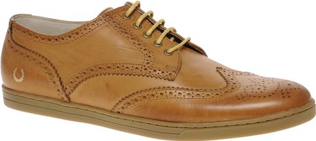 Fred Perry  Laurel Wreath Patton Leather Brogues in Brown for Men (tan) - Lyst