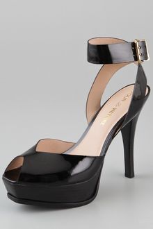 Pour La Victoire Black Patent Leather Peep Toe Taryn Platform Sandals - Lyst