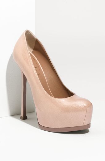 Yves Saint Laurent Tribtoo Patent Leather Pump - Lyst