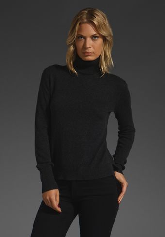  Cashmere Turtleneck 