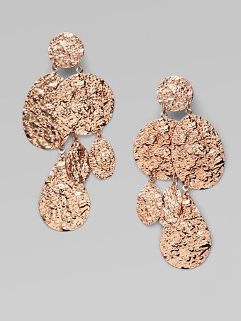 Oscar de la Renta Asymmetrical Textured Drop Earrings - Lyst