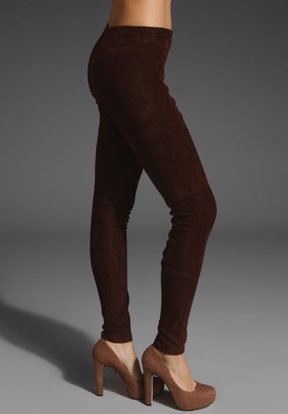 Brown Leggings for Women: Add Seasonal Style with a Pair of Brown
